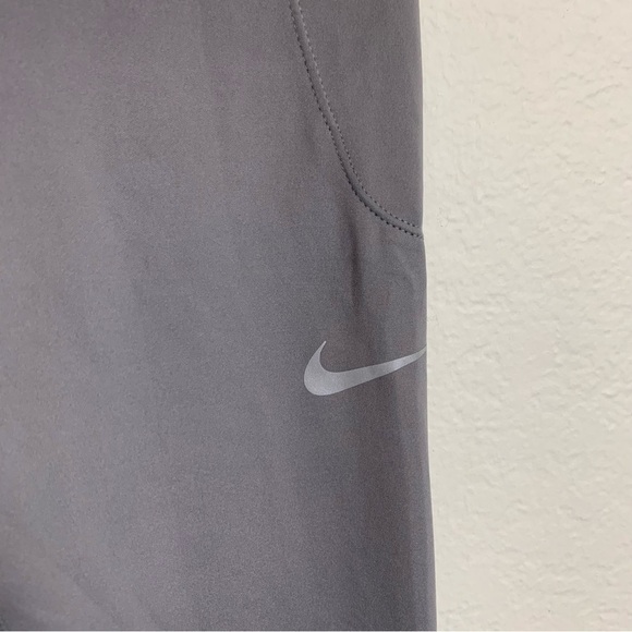 NWT NIKE Fast Tight Fit Mid Rise Full Length Logo Leggings Gray Sz M Mesh Leg - Picture 13 of 17